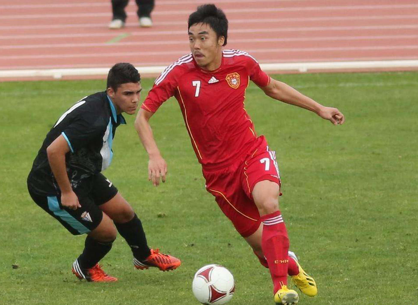 斯图加特训练开放日，集结日篮板制胜引欢呼，中超在即，资深球员宣示担当(杉本彩的个人资料)-九游网址