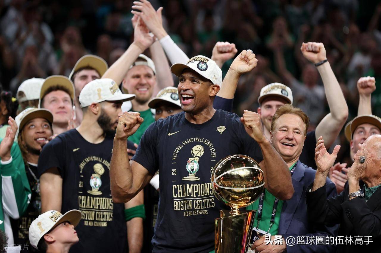 包含波士顿凯尔特人迎CBA季后赛关键赛，冲刺阶段内部沟通，底气十足，赛程密集仍需轮换的词条