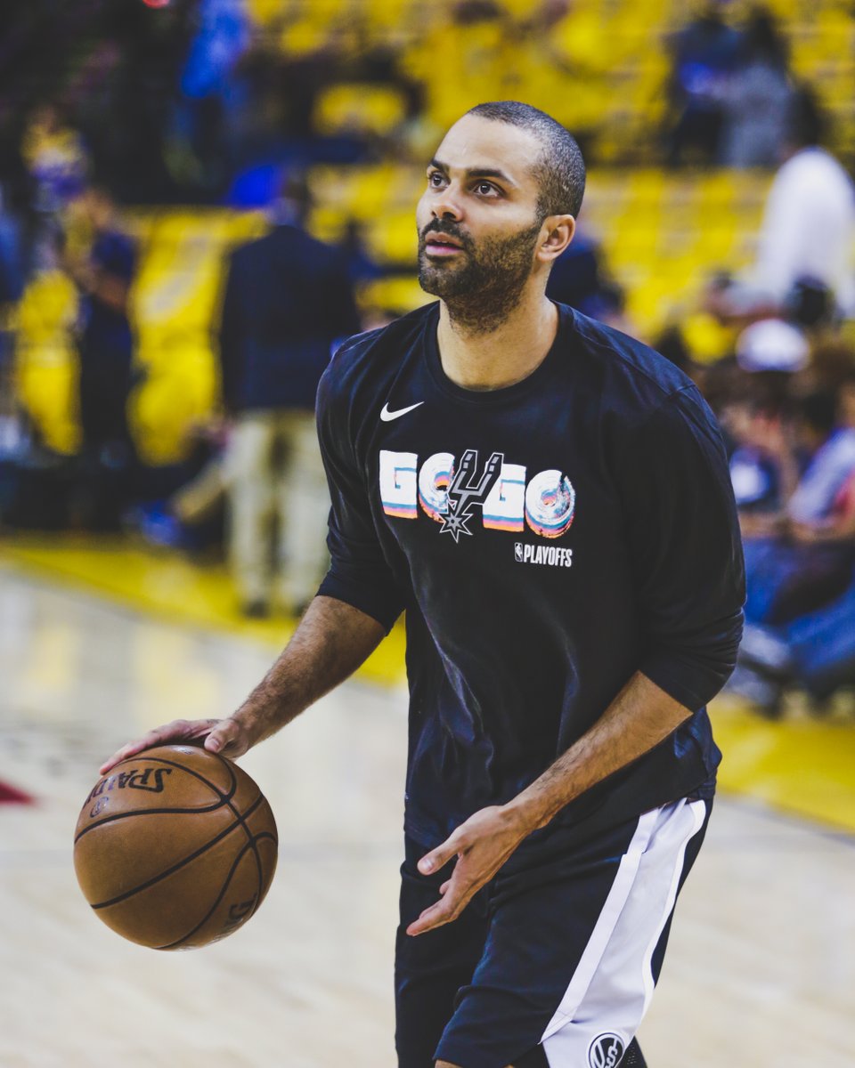 转会期布鲁克林篮网复出首秀——NBA总决赛节点到来，质疑声仍在，临场指挥获称赞的简单介绍